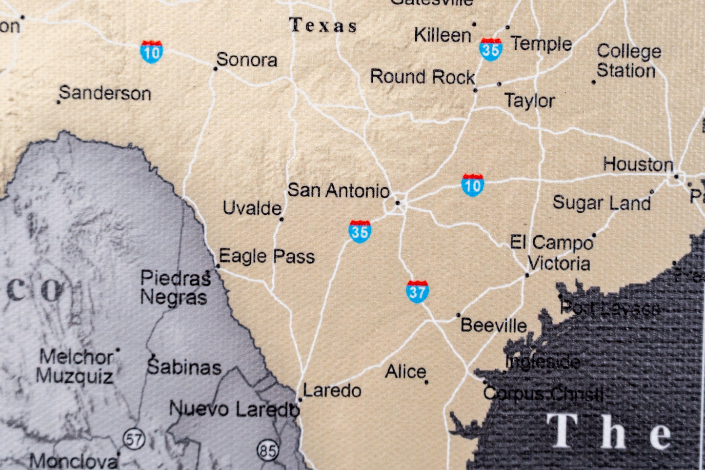 United States of America with Roads - Push Pin Map